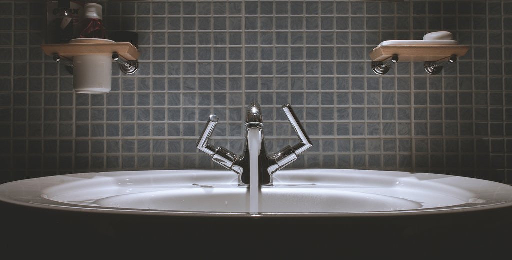 How to Nail the Perfect Bathtub Selfie